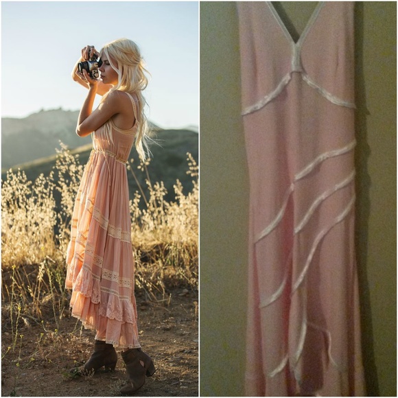 SFUZI Dresses & Skirts - VINTAGE SFUZI HI LO HALTER DRESS SZ .S